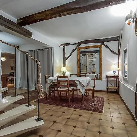 بيت للعطل 3 Bedroom Awesome In